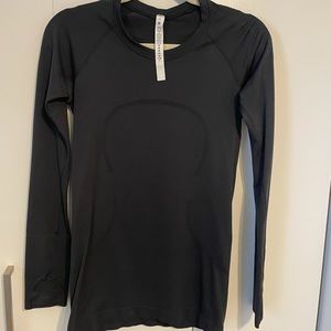 Lululemon Black Long Sleeve Swiftly Tech Long Sleeve